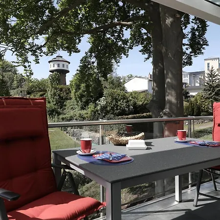 Bergfrieden Terrassenhaus 03 *